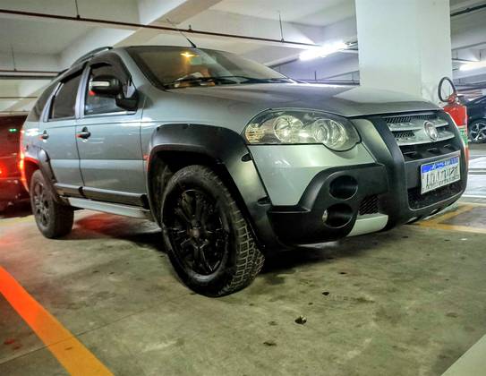 FIAT PALIO 1.8 MPI ADVENTURE WEEKEND 8V FLEX 4P MANUAL FIAT PALIO 1.8 MPI ADVENTURE WEEKEND 8V FLEX 4P MANUAL